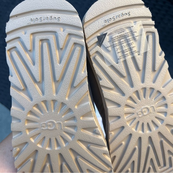 UGG AUTHENTIC NEUMEL WOMENS sz 6,7,8,9 new - Picture 7 of 9